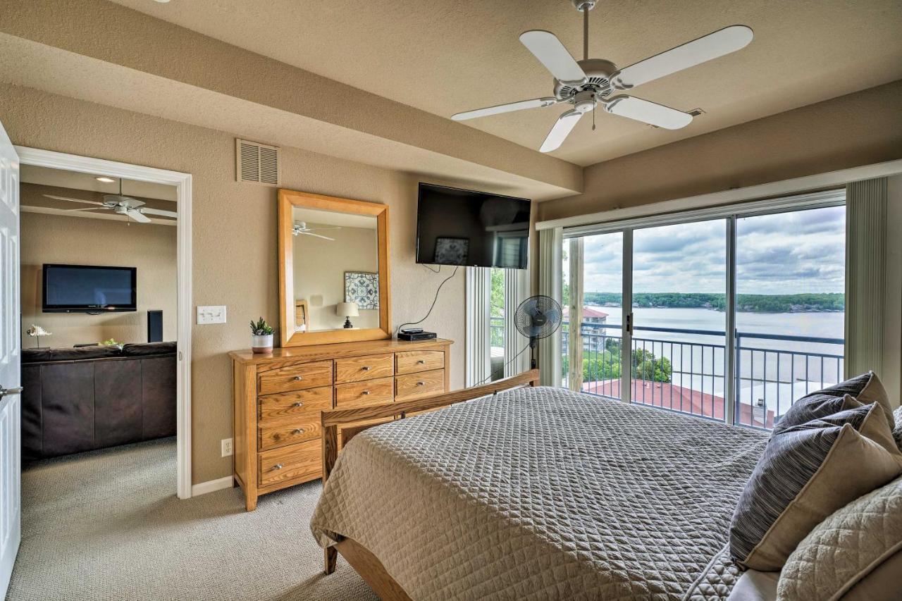 Waterfront Lake Ozark Condo With Deck And Pools エクステリア 写真